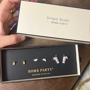 Bomb Party Simply Studs
